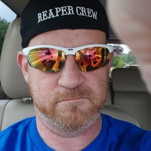 Meet your Posher, Erek